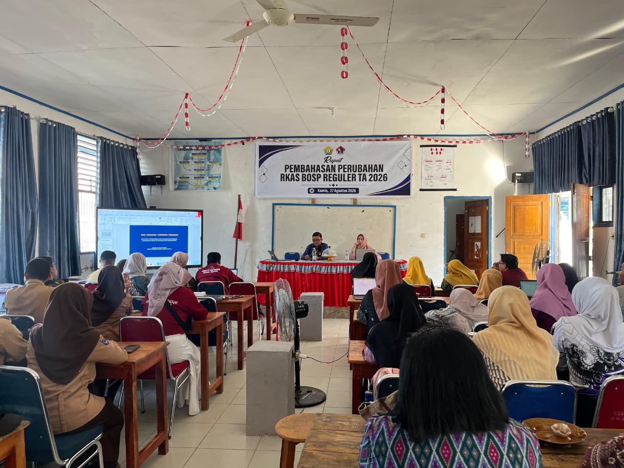SMAN 3 Bombana Gelar Rapat Pembahasan Perubahan RKAS BOS Reguler TA 2026