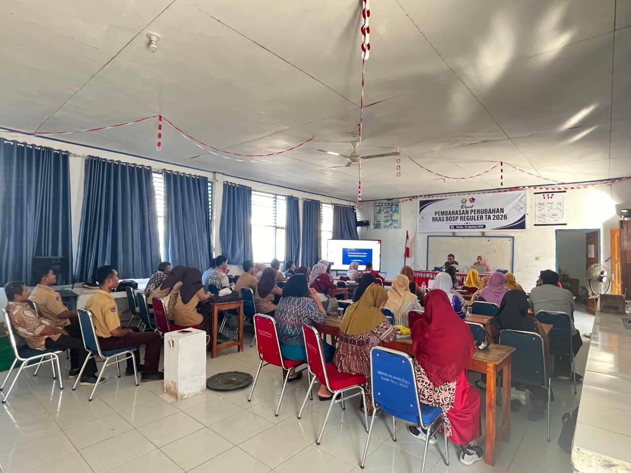 SMAN 3 Bombana Gelar Rapat Pembahasan Perubahan RKAS BOS Reguler TA 2026