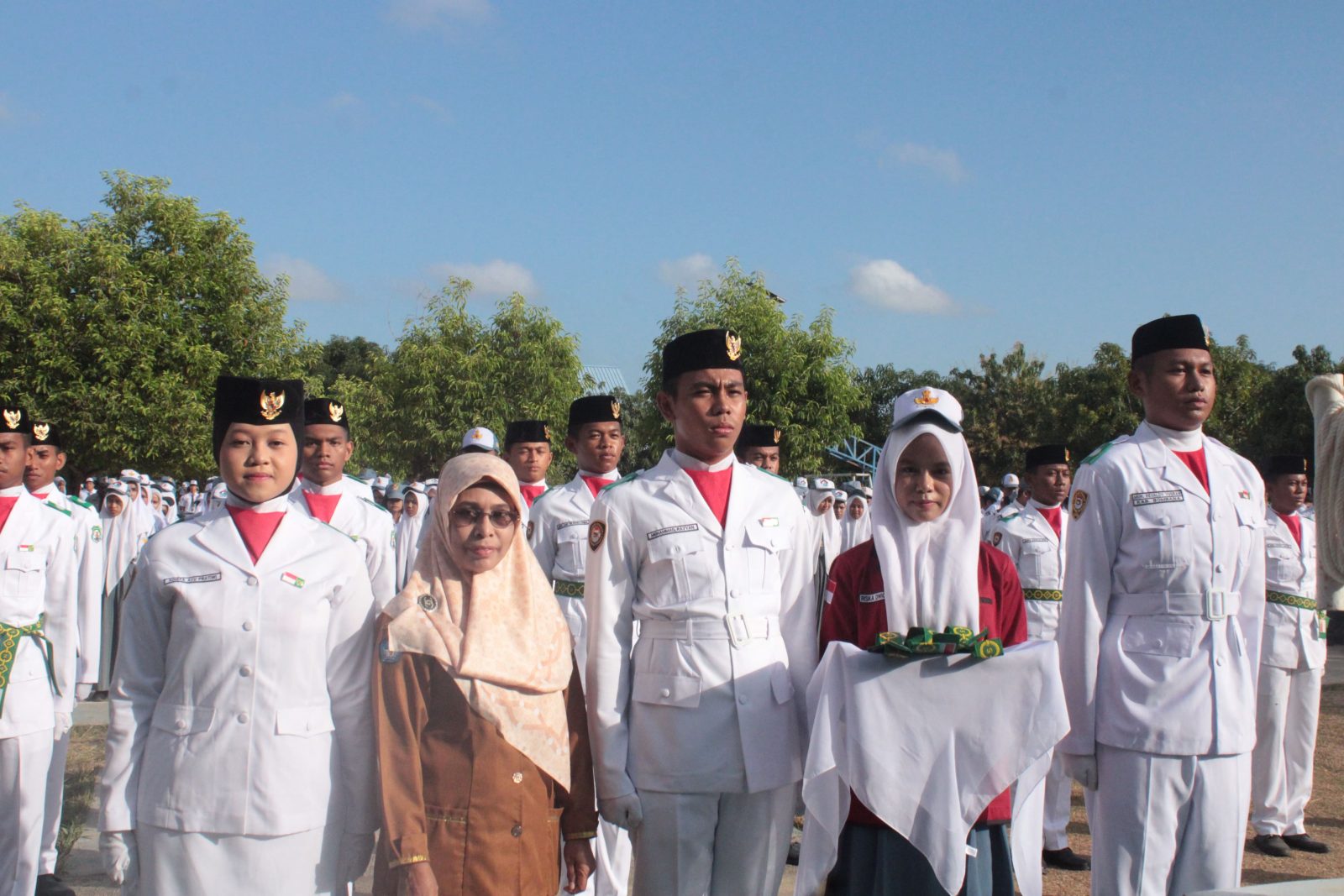SMAN 3 Bombana Gelar Upacara Penyambutan Purna Tugas Paskibra